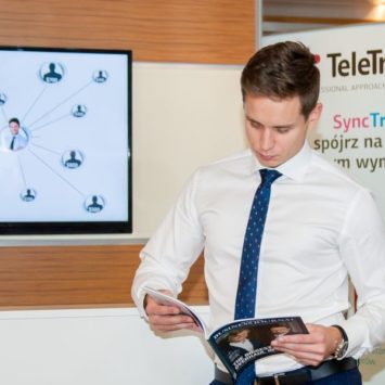 SyncTrading od TeleTrade Europe – opinie o tradingu społecznościowym